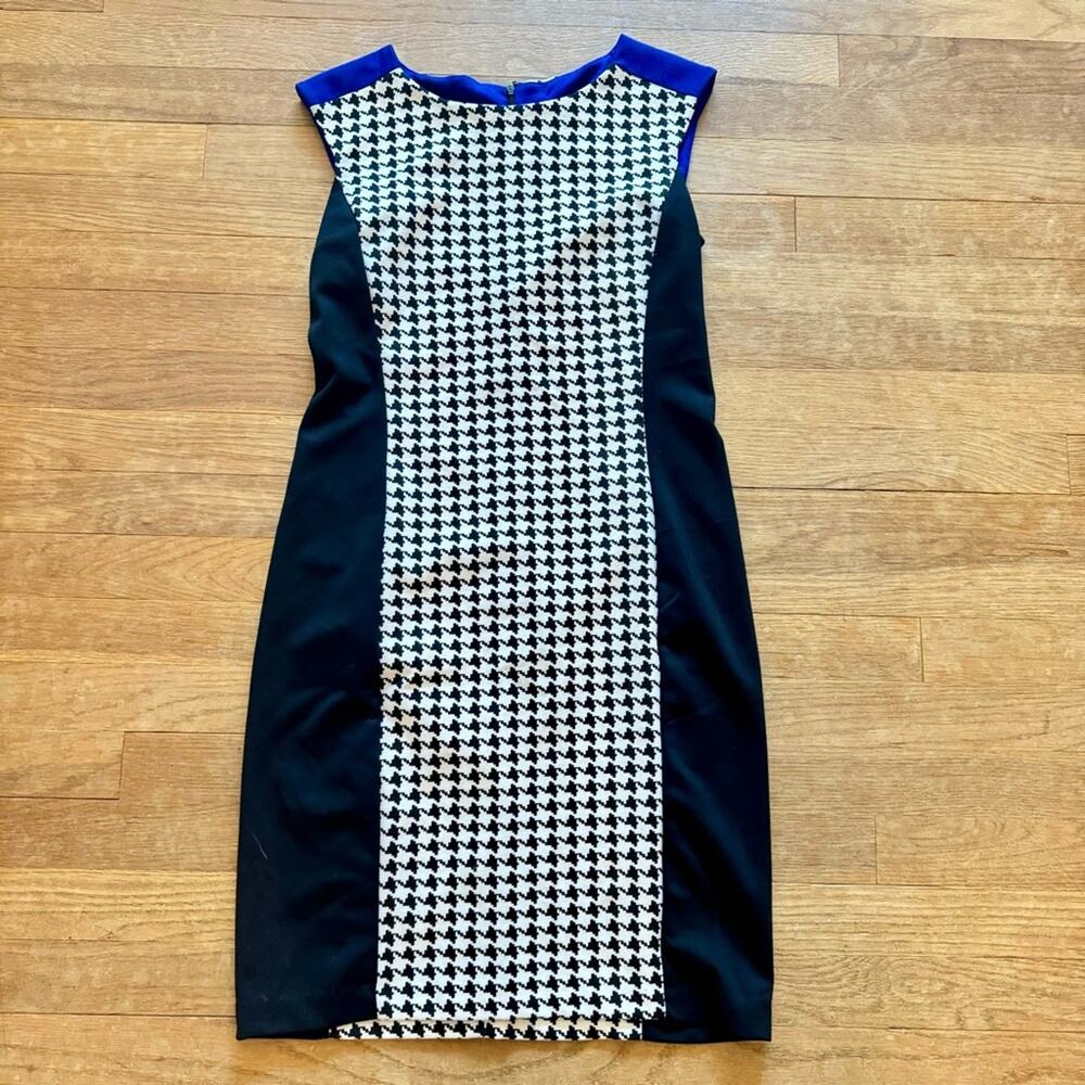Spence black white houndstooth sleeveless knee length sheath dress size 4
b32